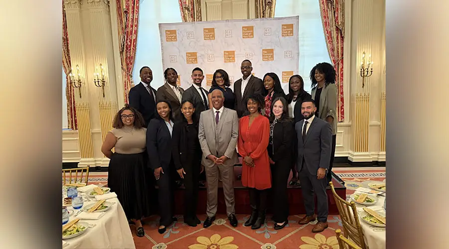Robert F. Smith posing with the latest cohort of Columbia Business School Smith scholars at the Economic Club of New York event